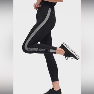 EUC DKNY Steelers Leggings